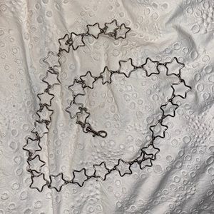 Brandy Melville silver star belt never worn clips to wear